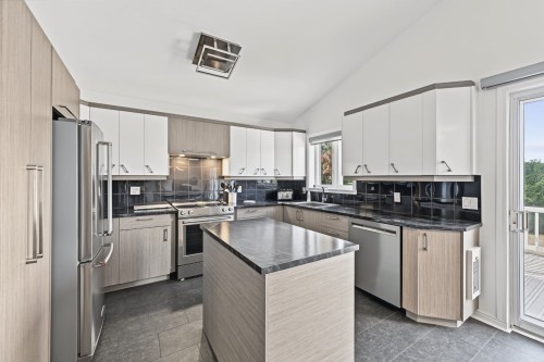Cuisine - 1610 Ch. De La Côte-D'En-Haut, Varennes, QC 