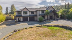 2466 Summerset Rd Nanoose Bay, BC V9P 9E4