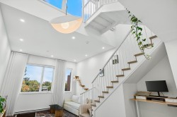 302-7237 Rue St-Hubert Montréal (Villeray/Saint-Michel/Parc-Extension), QC H2R 2N2
