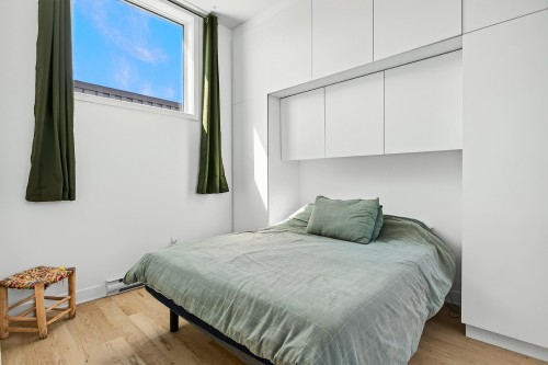 Chambre à coucher - 302-7237 Rue St-Hubert, Montréal (Villeray/Saint-Michel/Parc-Extension), QC 