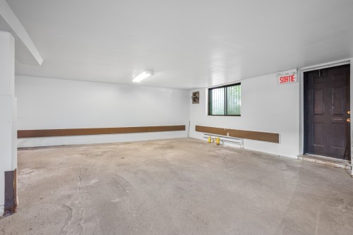 Garage - 2245 Rue St-Jacques, Montréal (Le Sud-Ouest), QC 