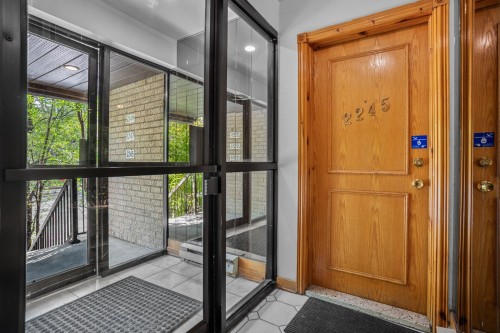 Hall d'entrée/Vestibule - 2245 Rue St-Jacques, Montréal (Le Sud-Ouest), QC 