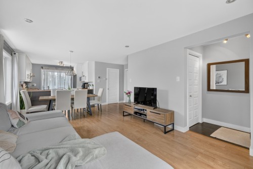 Vue d'ensemble - 451  - 455 Boul. St-Luc, Saint-Jean-Sur-Richelieu, QC 