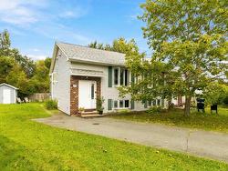 34 Lindsay Court  Lower Sackville, NS B4E 2K1