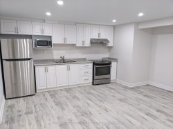 11 Stedford Crescent  Brampton, ON L7A 4P6