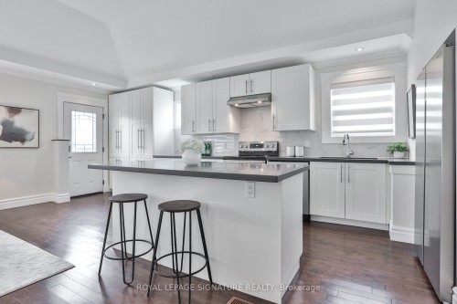 17 Flora Drive, Toronto, ON 