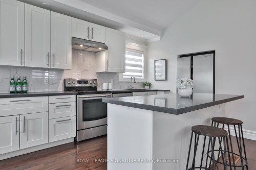 17 Flora Drive, Toronto, ON 