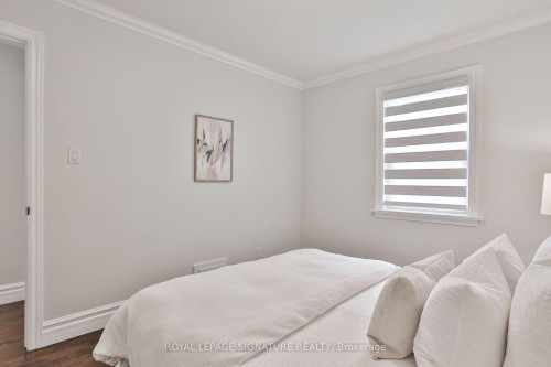 17 Flora Drive, Toronto, ON 