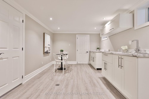 17 Flora Drive, Toronto, ON 