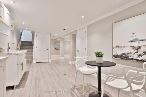 17 Flora Drive, Toronto, ON 