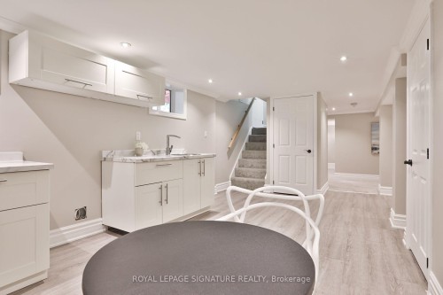 17 Flora Drive, Toronto, ON 