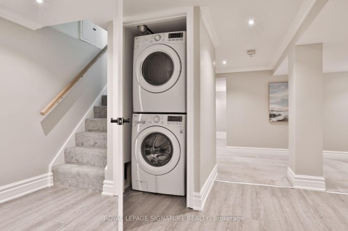 17 Flora Drive, Toronto, ON 