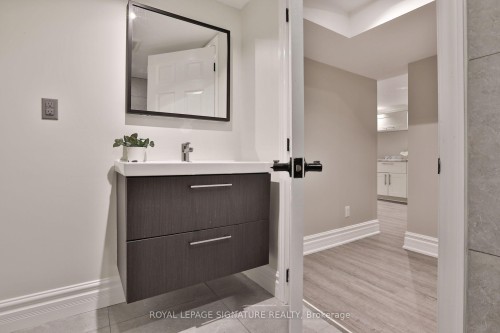 17 Flora Drive, Toronto, ON 