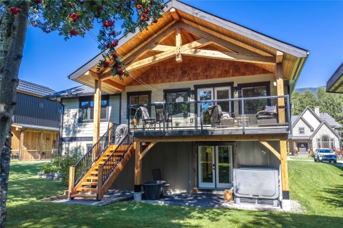 1915 Aspen Crescent, Revelstoke, BC 