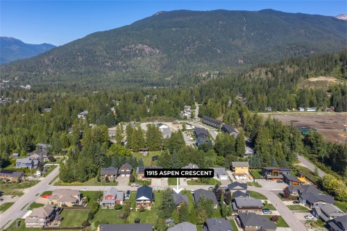 1915 Aspen Crescent, Revelstoke, BC 