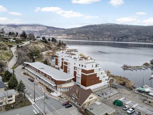 202-13415 Lakeshore Drive, Summerland, BC 