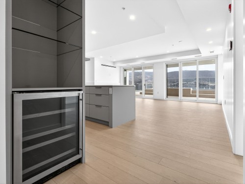 202-13415 Lakeshore Drive, Summerland, BC 