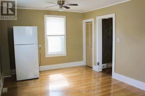 Kitchen with door to basement - 41 Lefebvre Avenue, Cornwall, ON 
