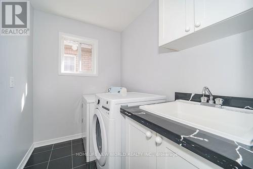 59 Wheelwright Drive, Richmond Hill, ON 