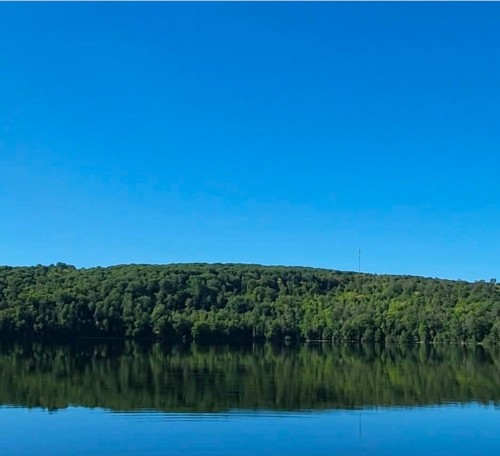 Vue sur l'eau - 7 Rue Jacqueline, Messines, QC 