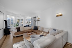 Salon - 