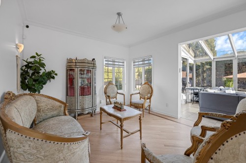 Salle familiale - 8235 Av. Oceanie, Brossard, QC 