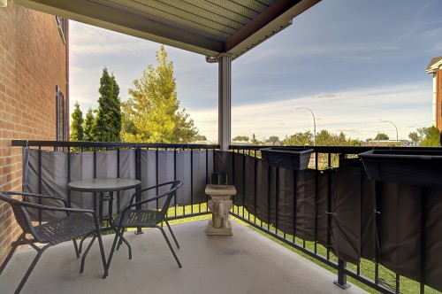 Balcon - 3-5605 Boul. Chevrier, Brossard, QC 