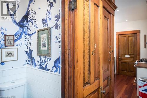 207 Waterloo Street N, Cambridge, ON 