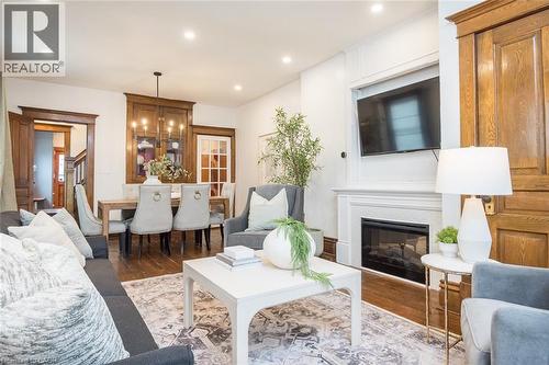 207 Waterloo Street N, Cambridge, ON 