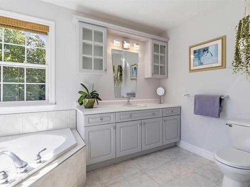 1270 Elise Victoria Drive, Windsor Junction, NS 