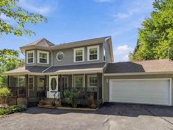 1270 Elise Victoria Drive Windsor Junction, NS B2T 1Y1