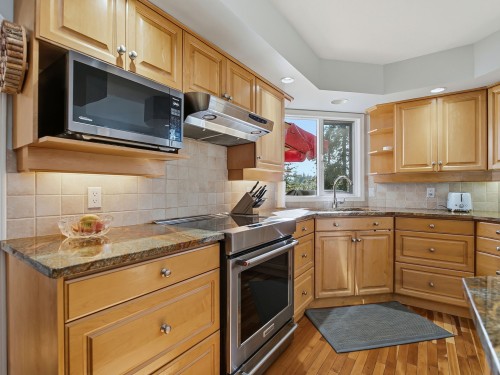 764 Cassiar Place, Kelowna, BC 