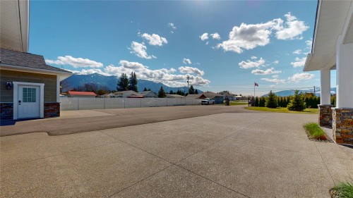 1808 Erickson Road, Creston, BC 