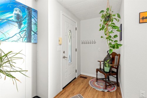 2205 4Th St East, Courtenay, BC 