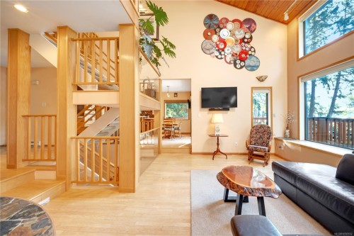 4845 Brenton Page Rd, Ladysmith, BC 