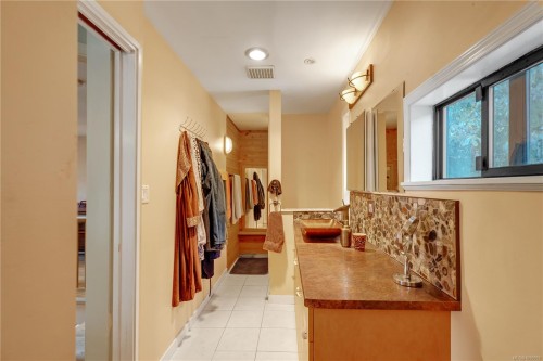 4845 Brenton Page Rd, Ladysmith, BC 