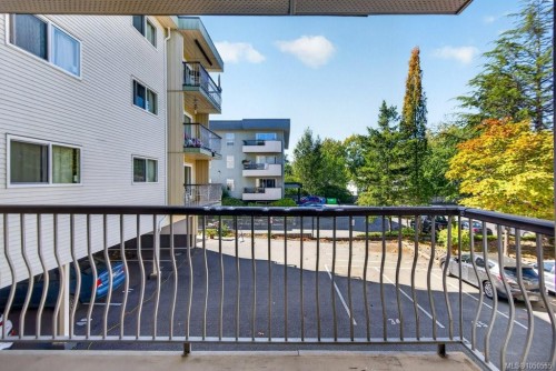 #212-1015 Cumberland Rd, Courtenay, BC 