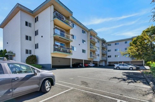 #212-1015 Cumberland Rd, Courtenay, BC 