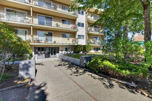#212-1015 Cumberland Rd, Courtenay, BC 