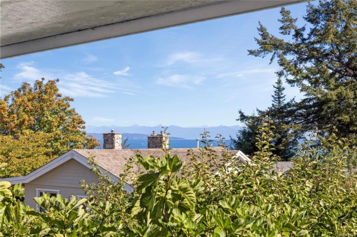 511 Panorama Pl, Parksville, BC 