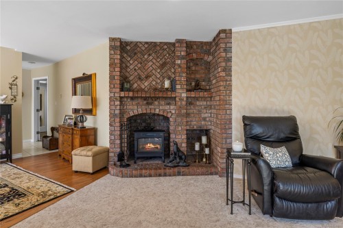 511 Panorama Pl, Parksville, BC 