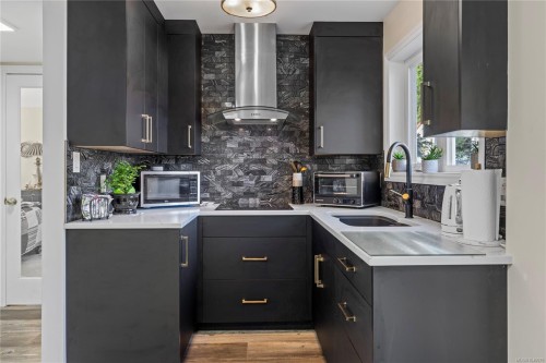 511 Panorama Pl, Parksville, BC 