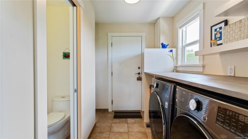 1717 Westlock Rd, Duncan, BC 