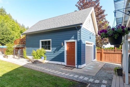 818 Craig Rd, Ladysmith, BC 