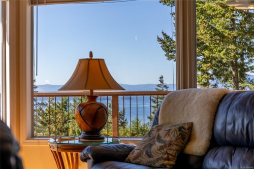 37163 Galleon Way, Pender Island, BC 