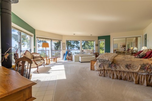 37163 Galleon Way, Pender Island, BC 