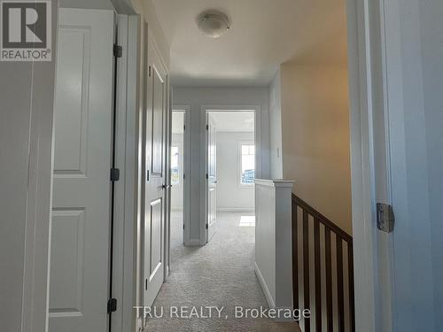 Upper level landing - 76 Osler Street, Ottawa, ON 