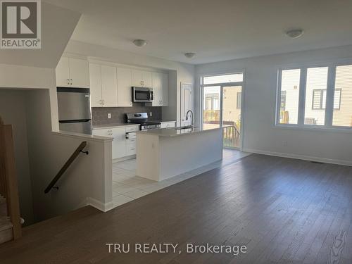 Open Kitchen - 76 Osler Street, Ottawa, ON 