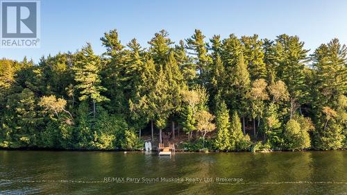 2.25 ACRES of PRIVACY! - 33 Houston Lane, Seguin, ON 