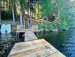 New dock system & lakeside deck - 